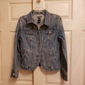 GAP Jean Jacket size M